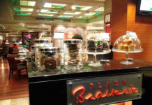 Savour the Crab Feast at ParkRoyal on Beach Road