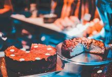cake delivery in Singapore