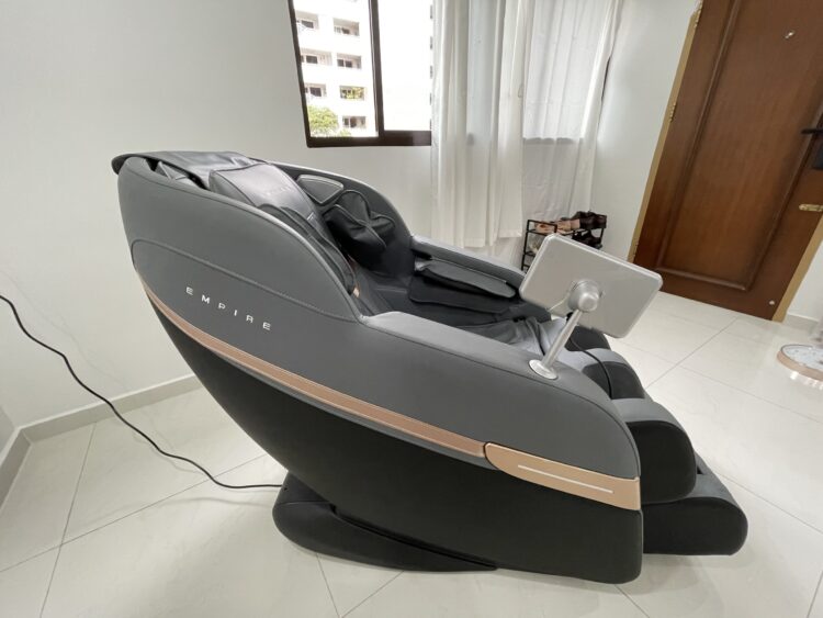 Empire massage chair